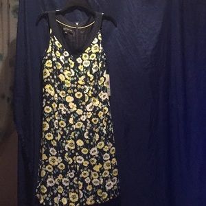 Sleeveless dress
